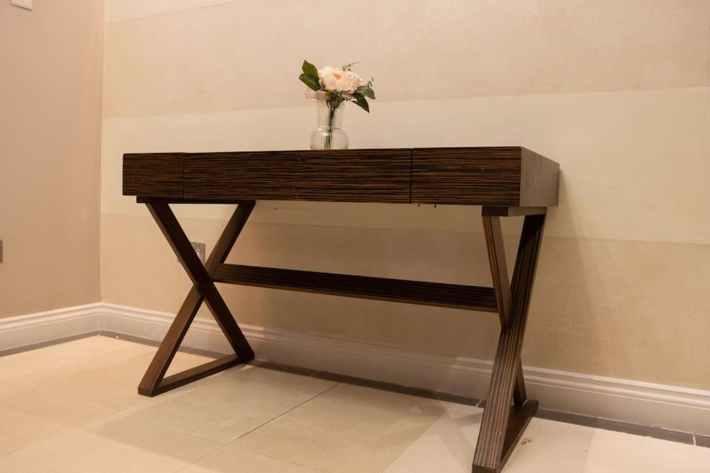 Oikoshomes Three Bedroom Flat In London Bagian luar foto