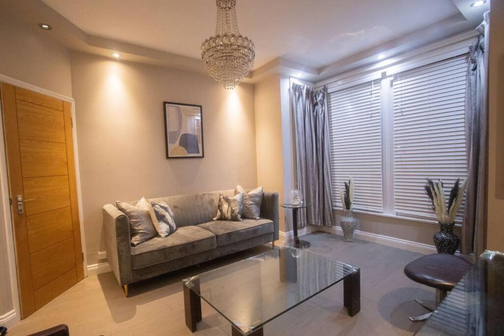 Oikoshomes Three Bedroom Flat In London Bagian luar foto