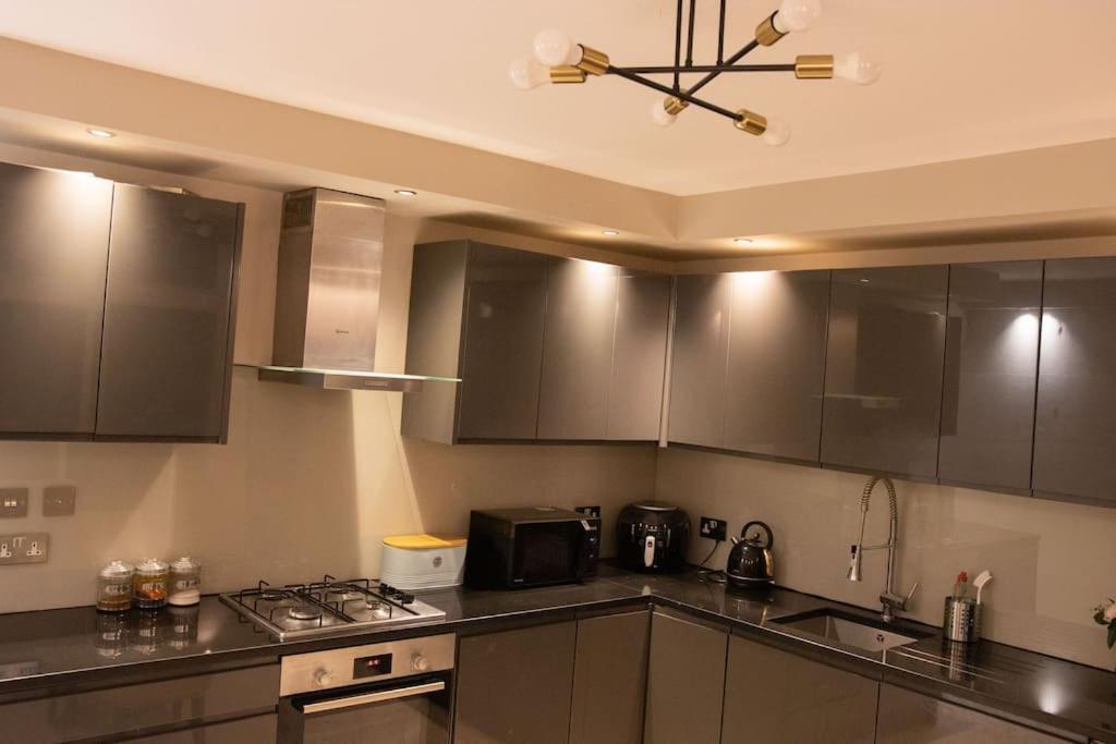 Oikoshomes Three Bedroom Flat In London Bagian luar foto